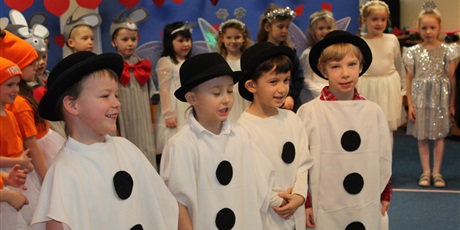 Powiększ grafikę: dzien-babci-i-dziadka-grupa-tygryski-693054.jpg