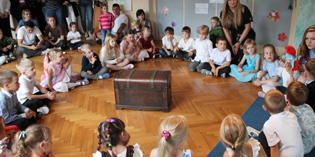 Powiększ grafikę: pasowanie-na-smerfa-668837.jpg